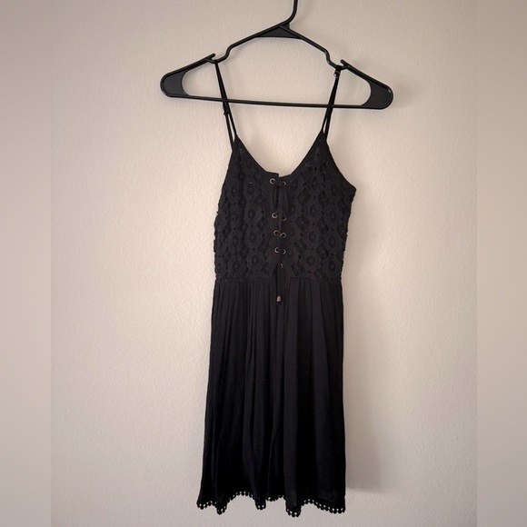 Forever 21 Dresses & Skirts - Boho black dress